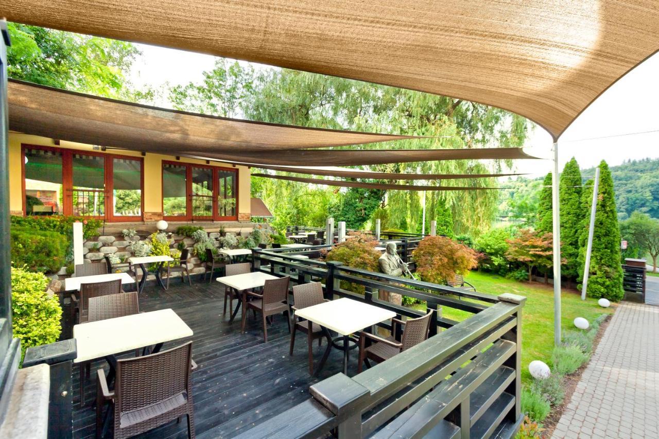 To Wellness Hotel Bánk Exteriör bild