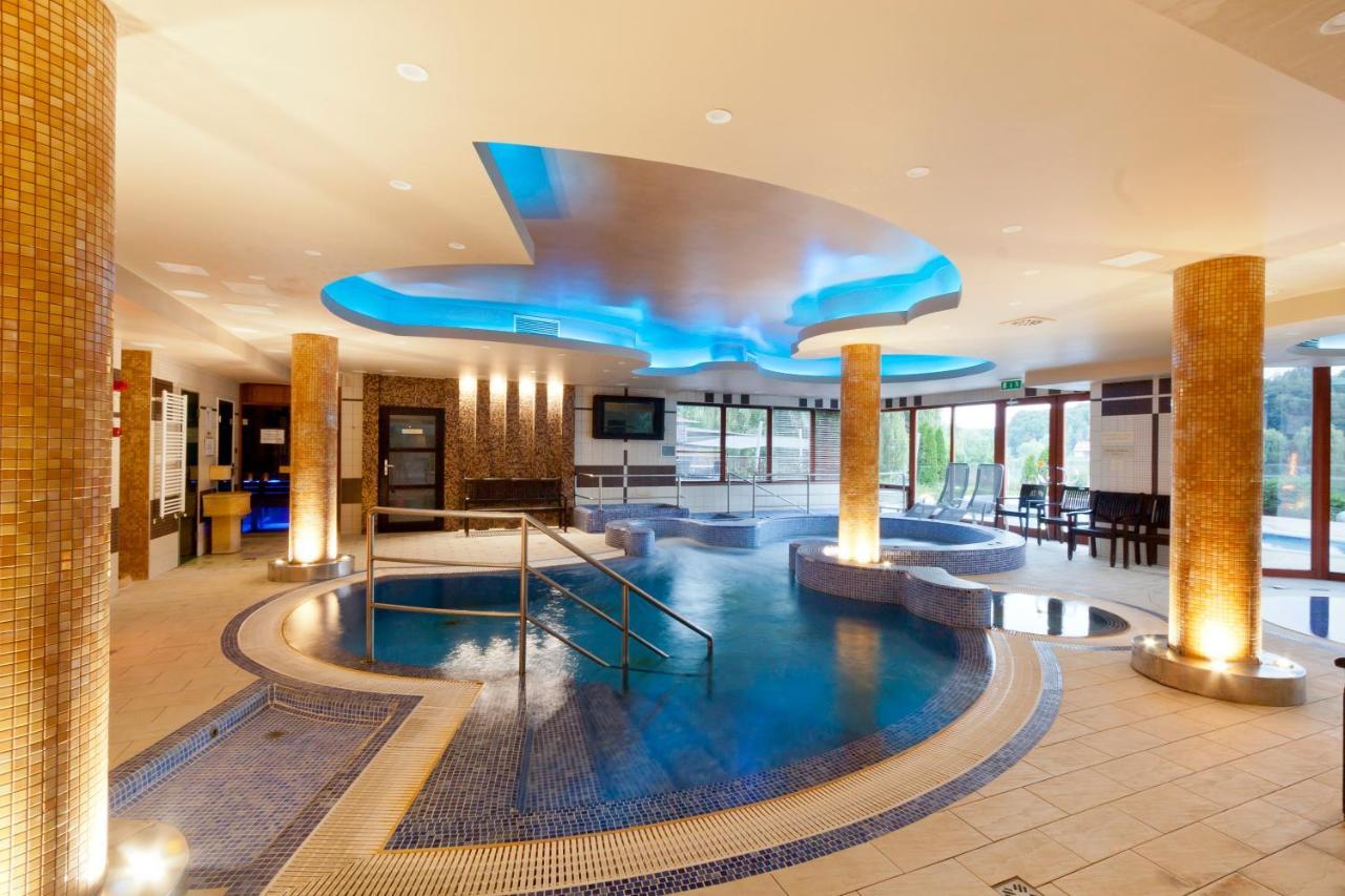To Wellness Hotel Bánk Exteriör bild