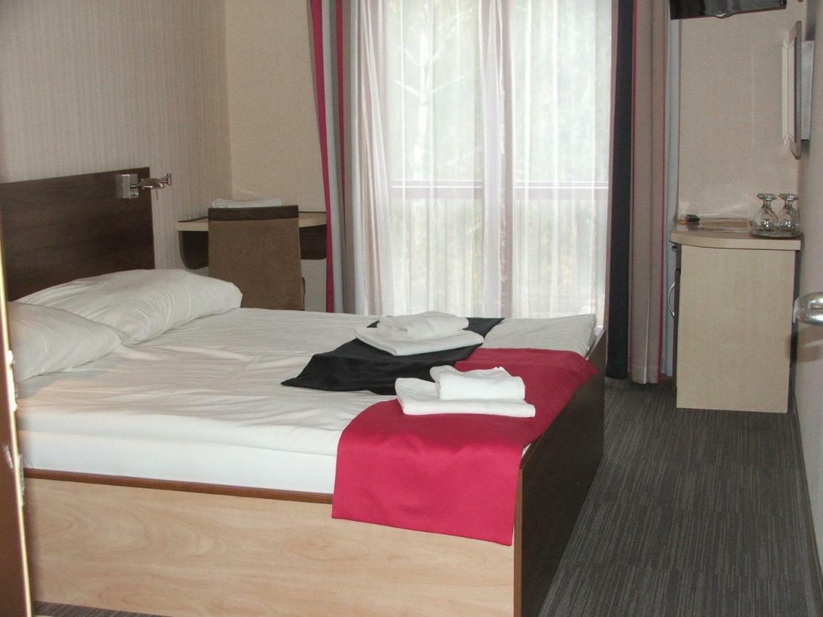 To Wellness Hotel Bánk Exteriör bild